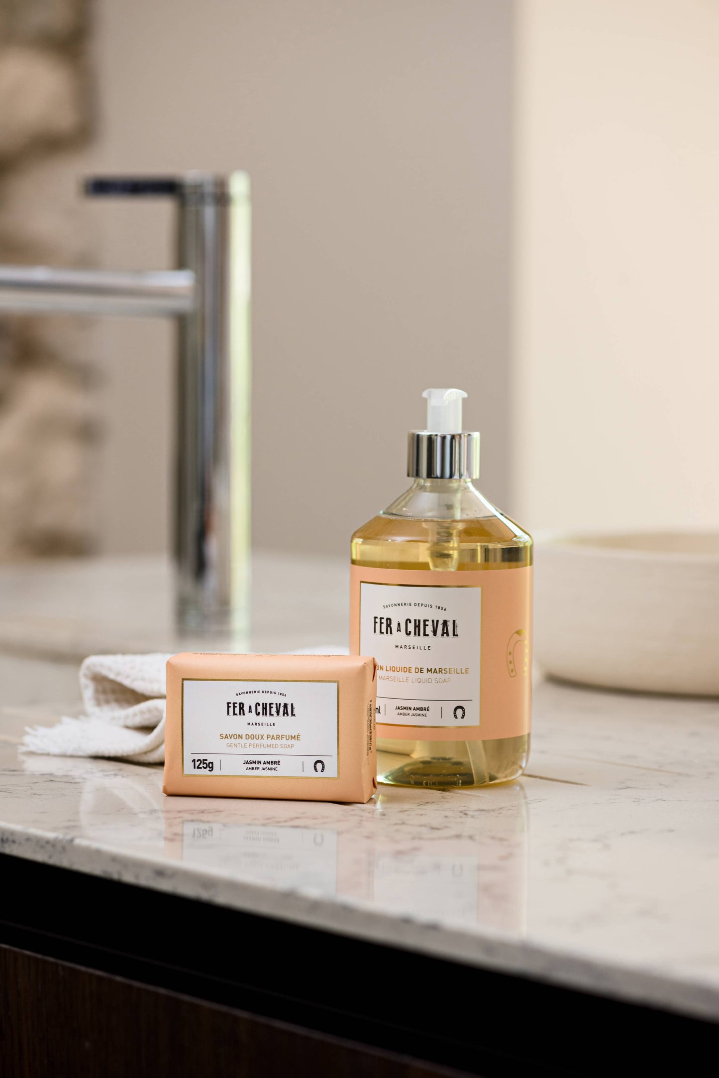 Marseille Liquid Soap Amber Jasmine 16.9 fl oz - natrual vegetable oil based without paraben, sulfate or coloring for hands and full body