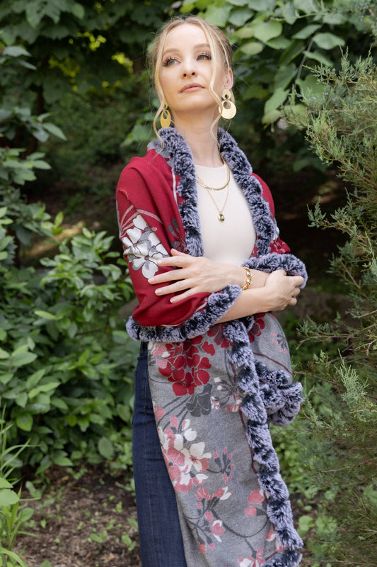 Blooming Faux Fur Scarf: Black