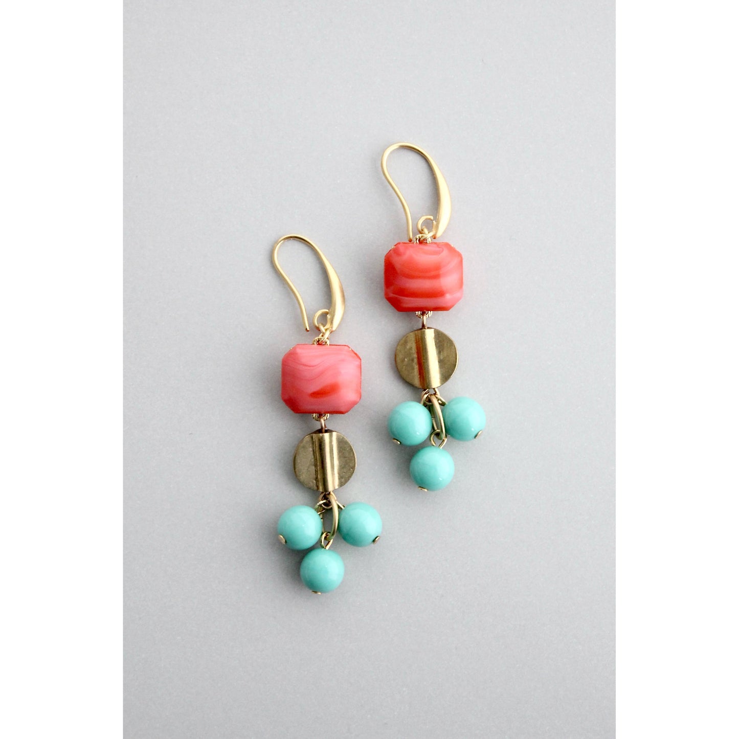 GNDE71 salmon and turquoise earrings