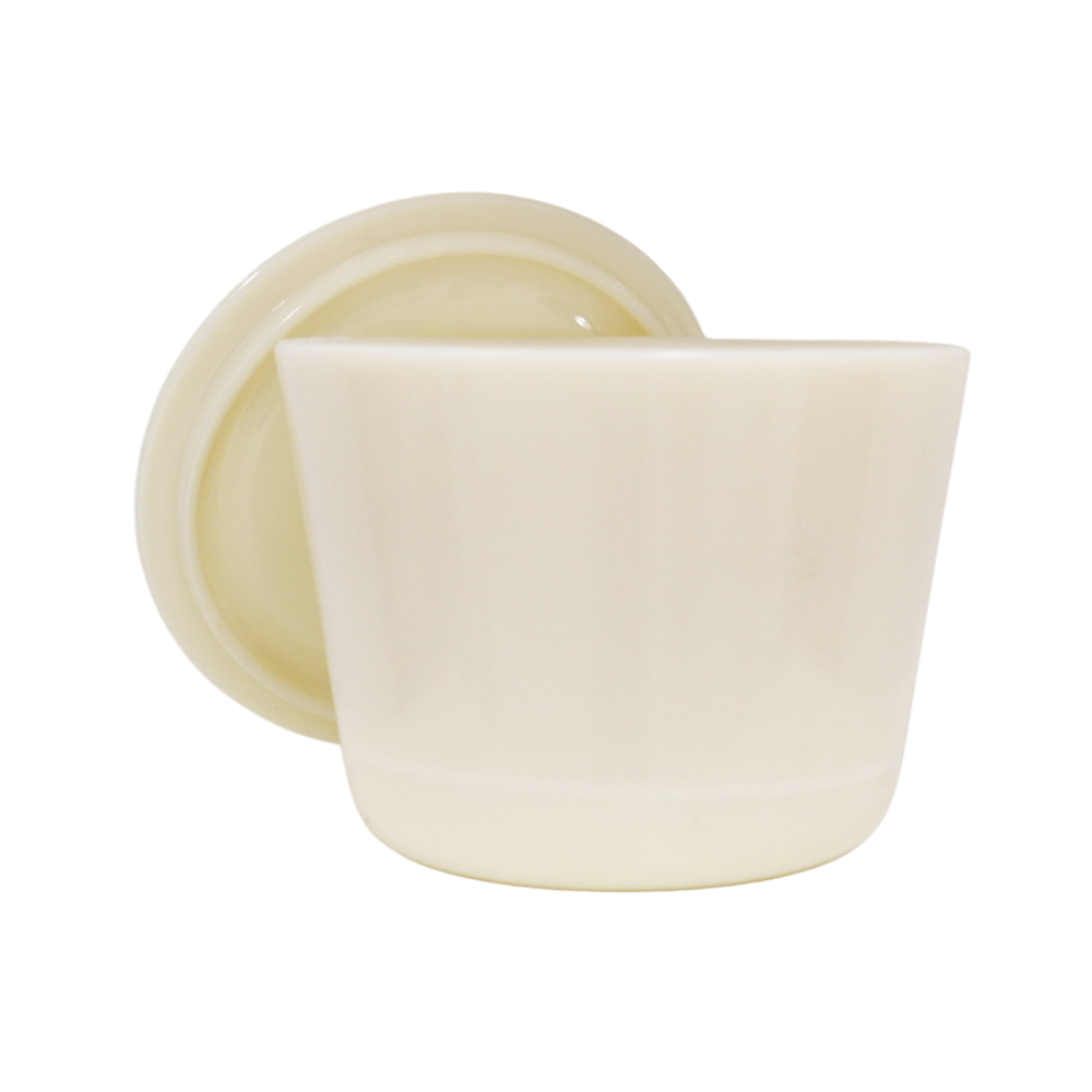 McKee Uranium Glassware with lid