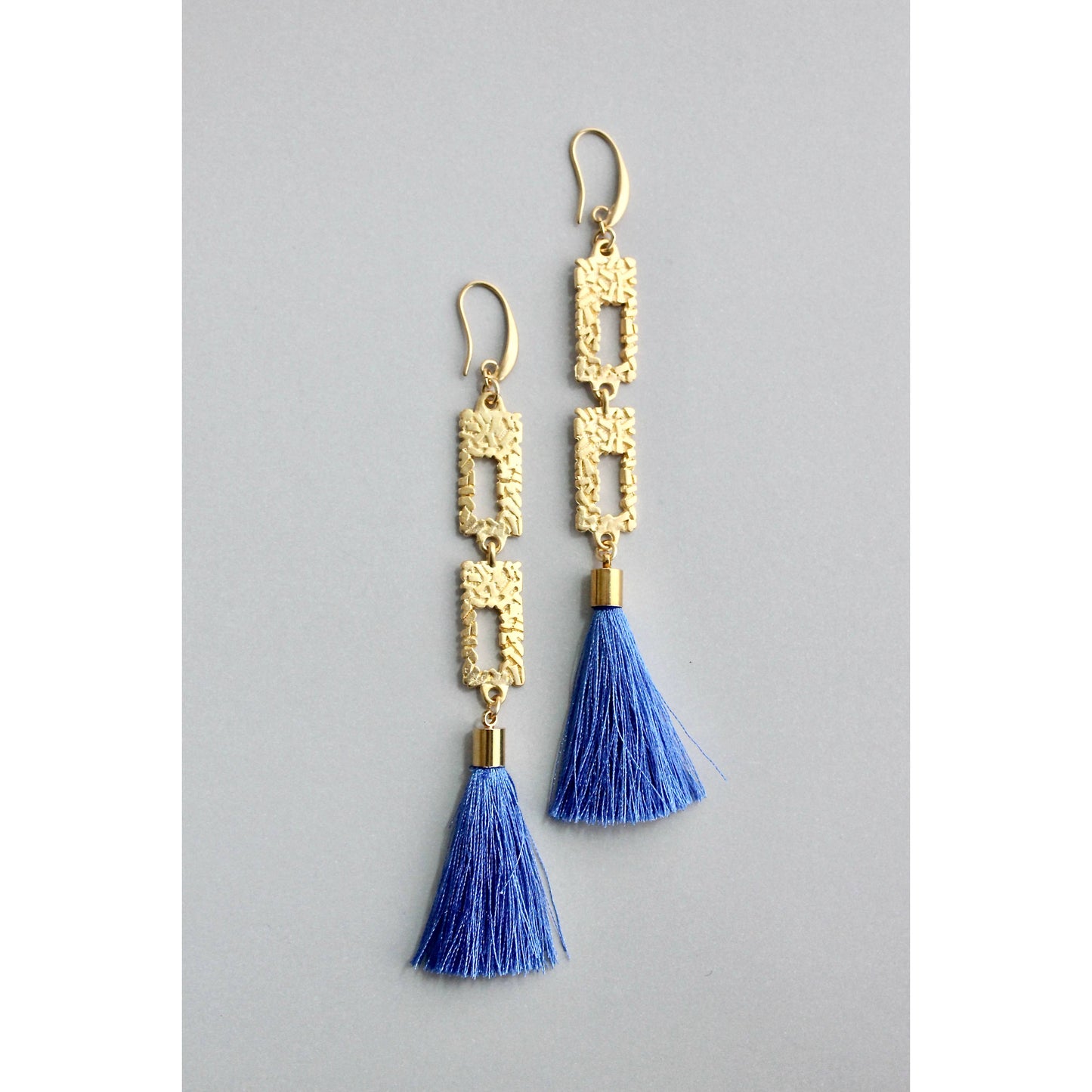 GNDE125E gold and blue tassel earrings