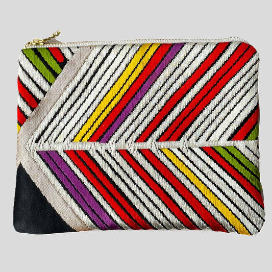 Japanese Kimono Silk Mini Pouches Vintage Kimono Kimono Pouch Zipper Pouch Kimono Fabric Kimono Accessories Handmade Pouch Vintage Kimono Upcycled Kimono Traditional Japanese Travel Pouch Colorful zipper pouch colorful travel pouch bag organizer