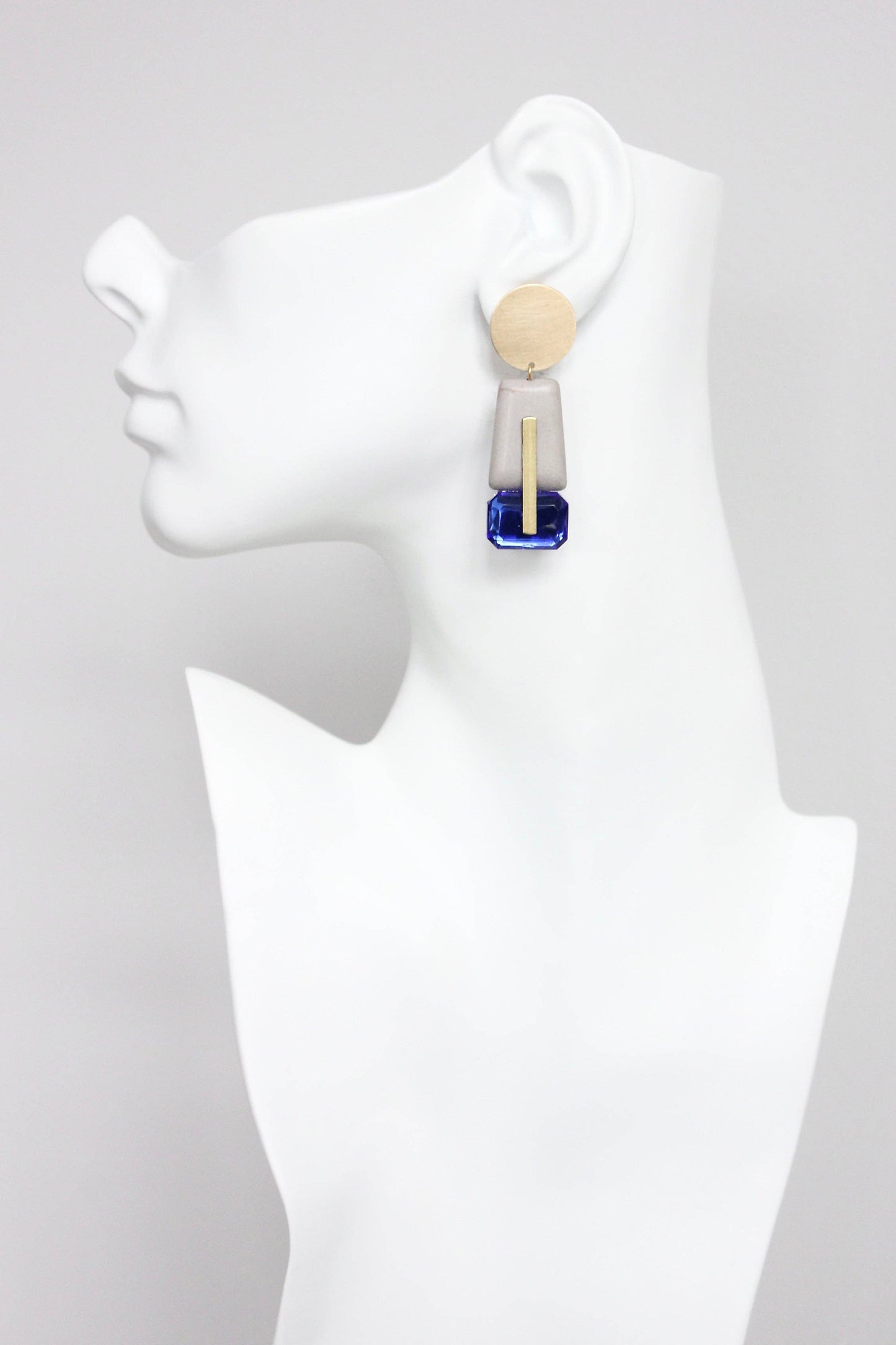 GNDE40 gray and blue post earrings