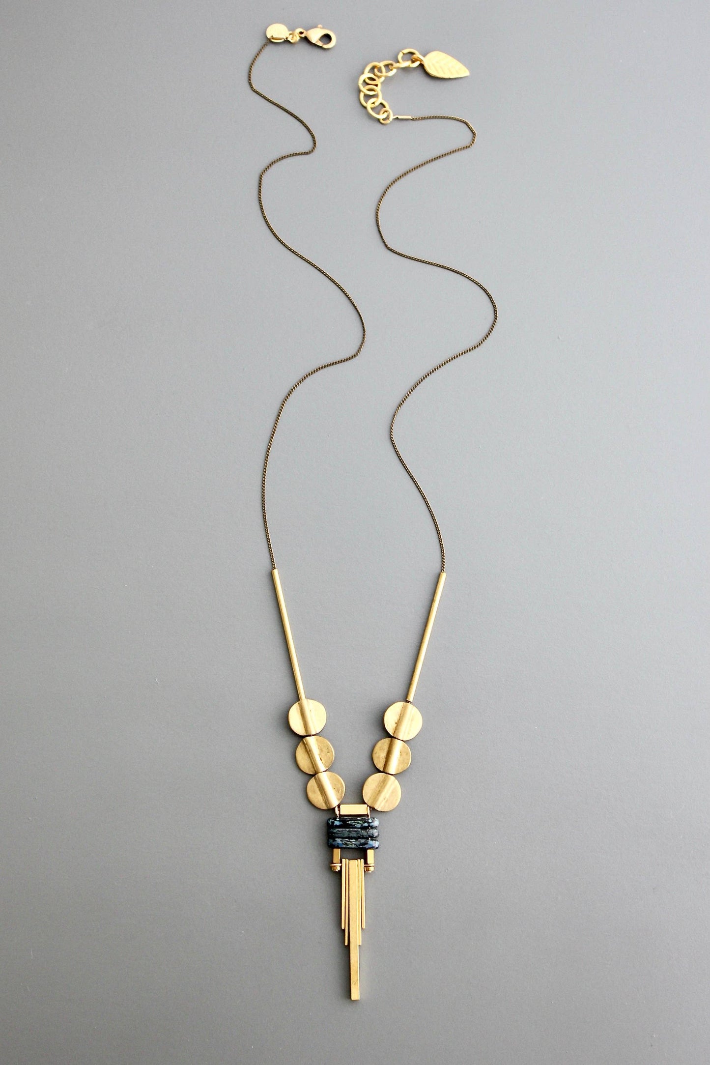 FER524 Geometric glass pendant necklace