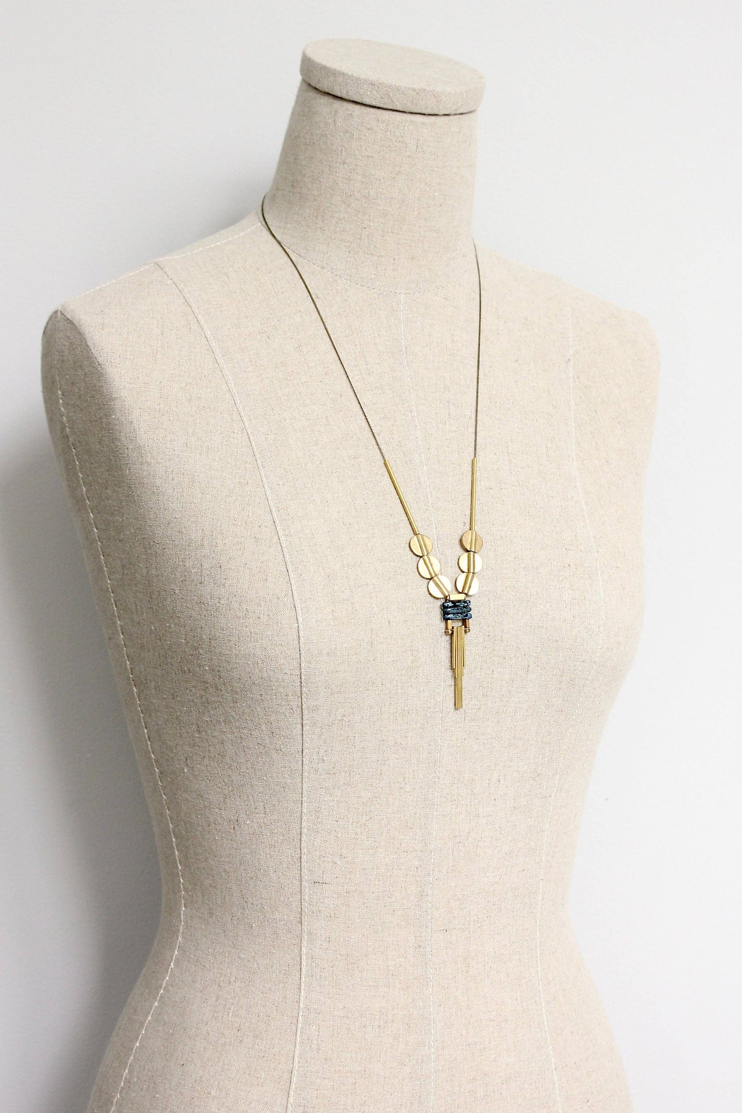 FER524 Geometric glass pendant necklace