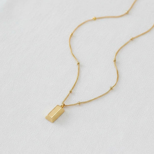 Gold Bar Pendant Necklace: A2
