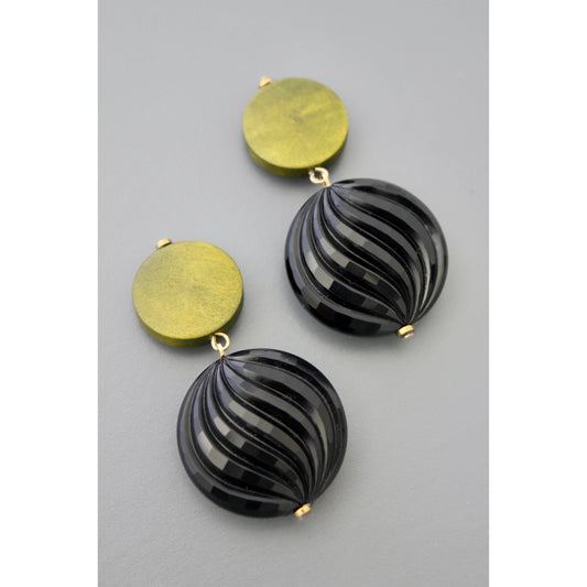 FERE40 Vintage black swirl post earrings